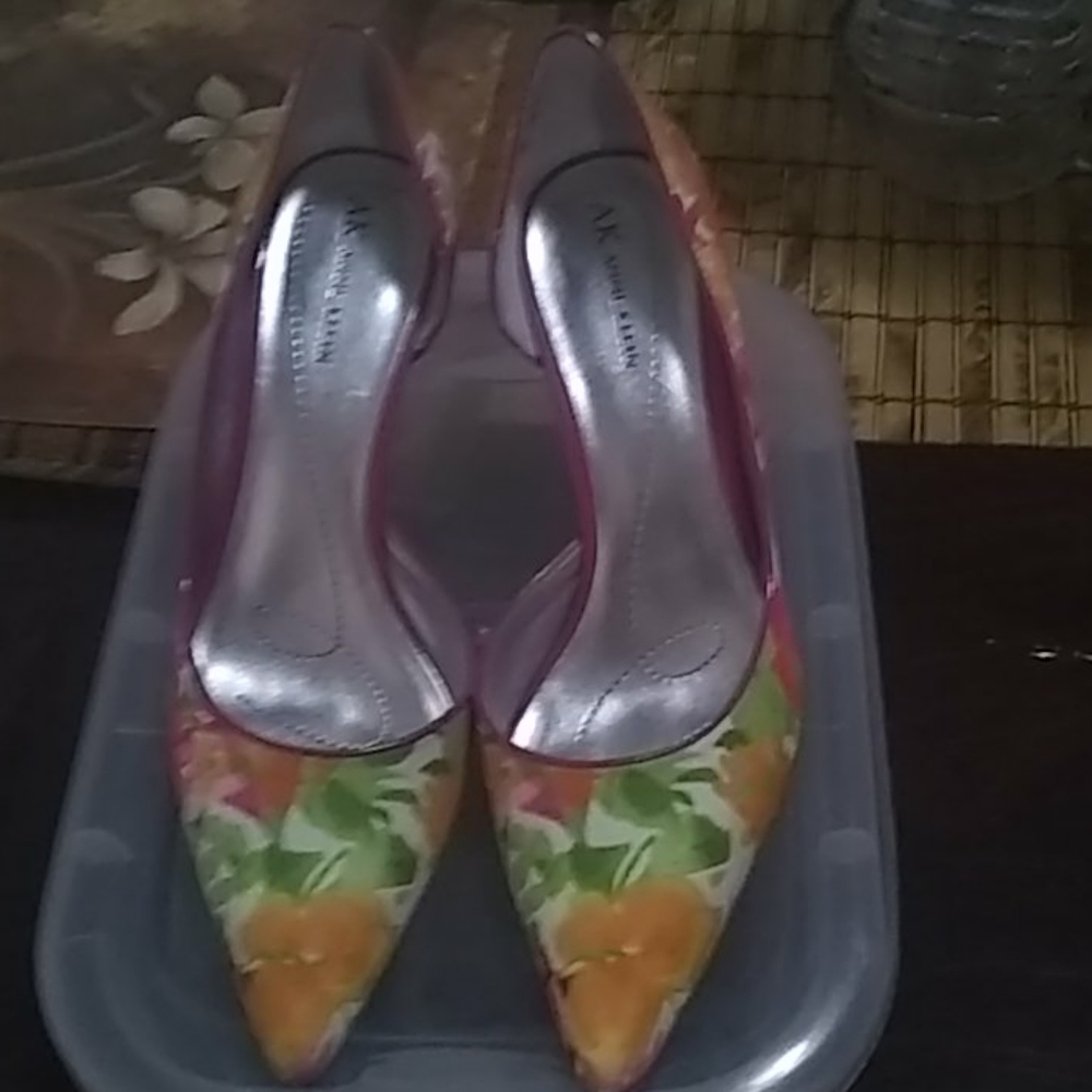 Women's Multi-Color Pumps Size 8.5